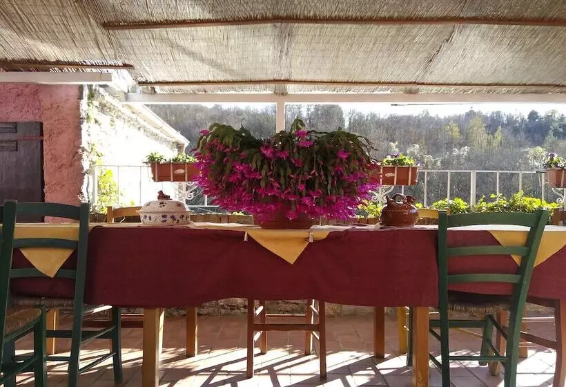 هتل Agriturismo Locanda Del Papa