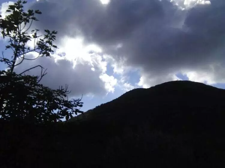 هتل Agriturismo Locanda Del Papa