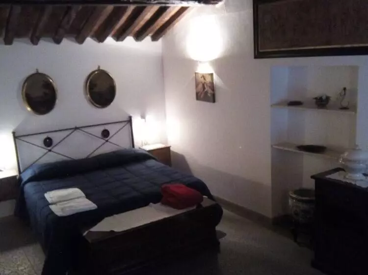 هتل Agriturismo Locanda Del Papa