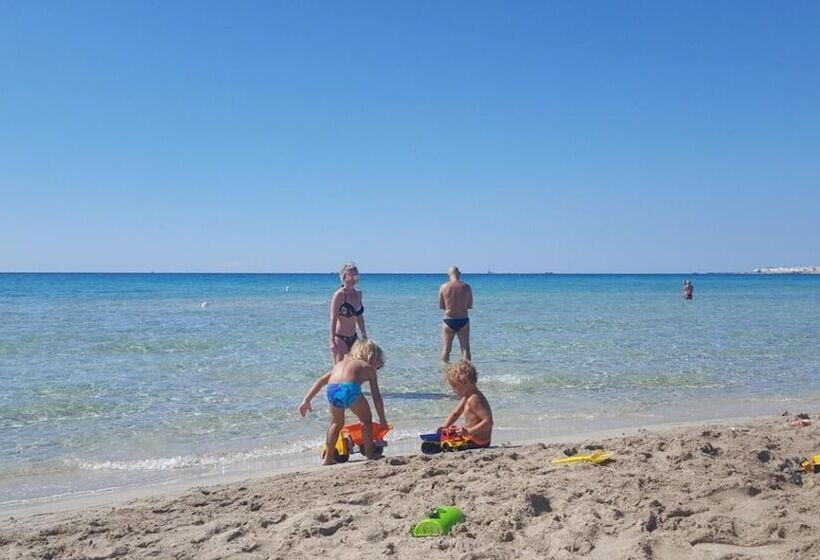 Отель Bed & Breakfast Aria Di Mare