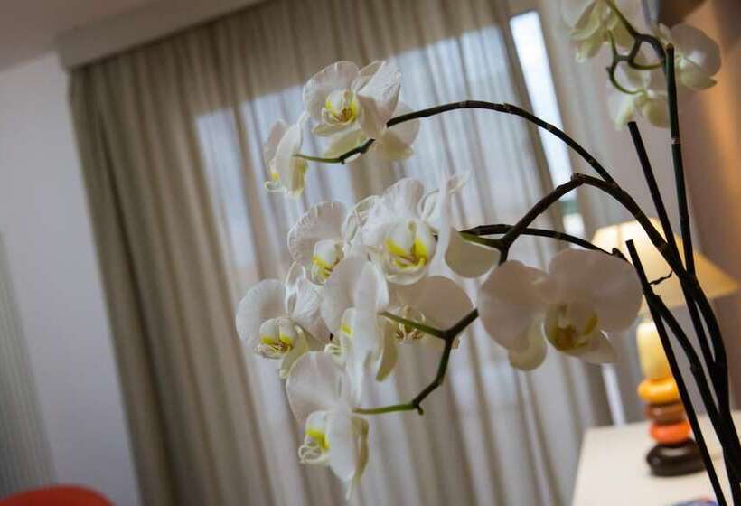 Отель Bed & Breakfast Aria Di Mare