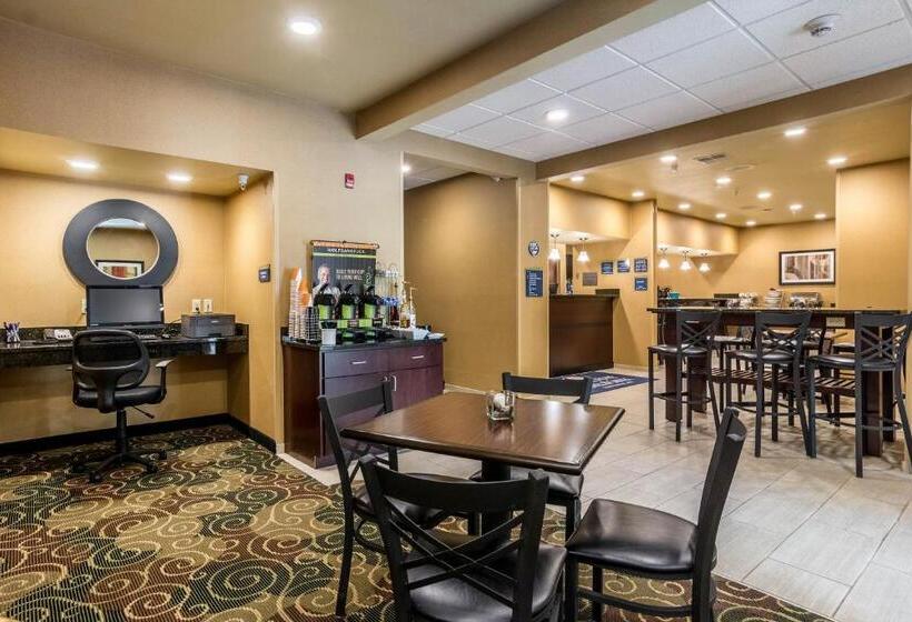 Cobblestone Hotel & Suites   Harborcreek