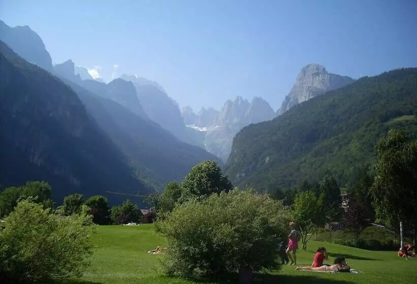 ホテル Garnì Lago Alpino