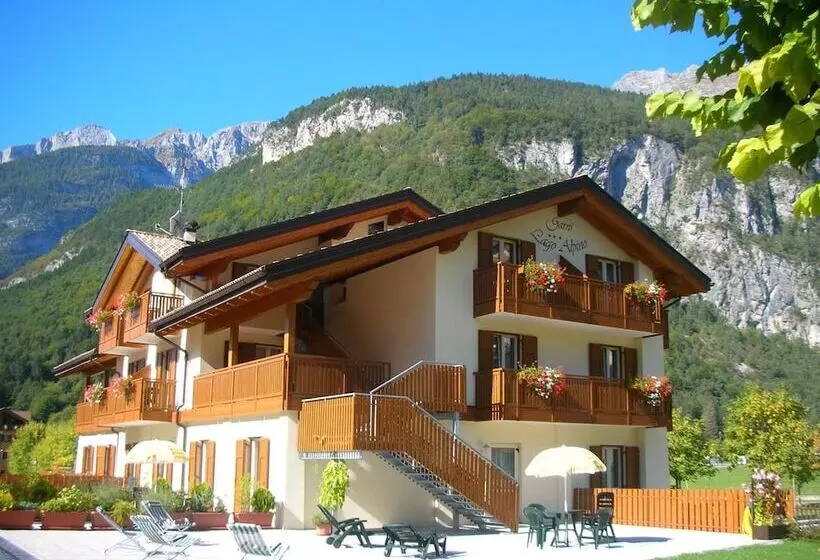 ホテル Garnì Lago Alpino