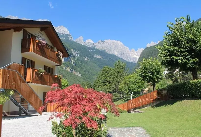 ホテル Garnì Lago Alpino