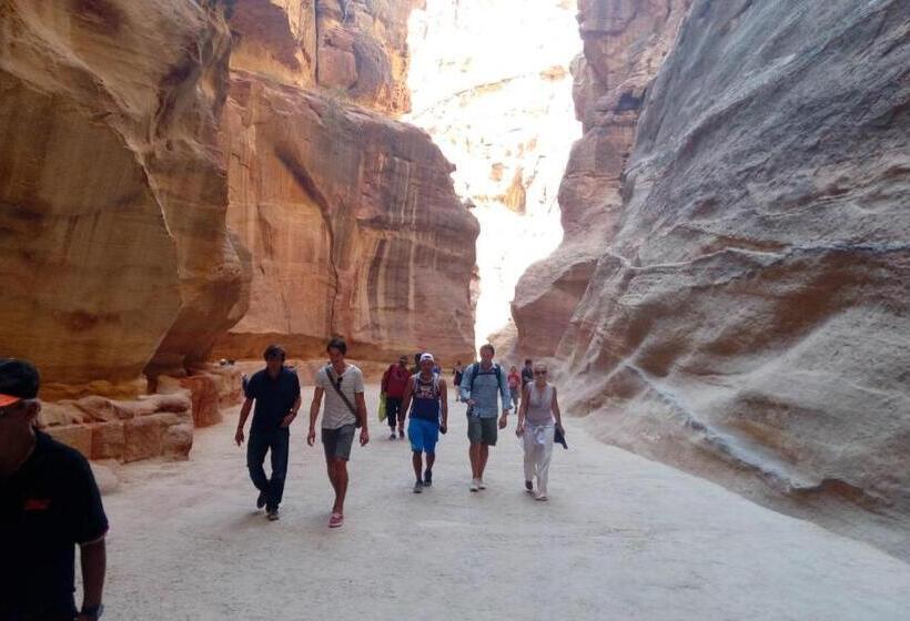 هتل Hamoudah