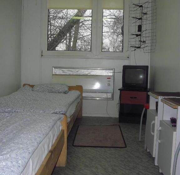 בית מלון כפרי Hostel Metro