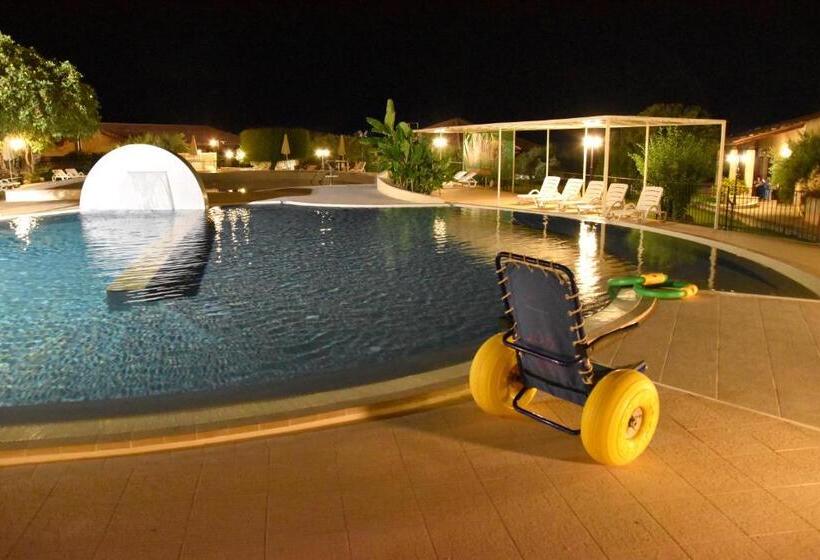 فندق Kikki Village