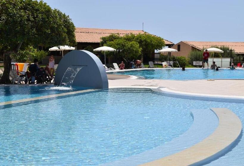 فندق Kikki Village