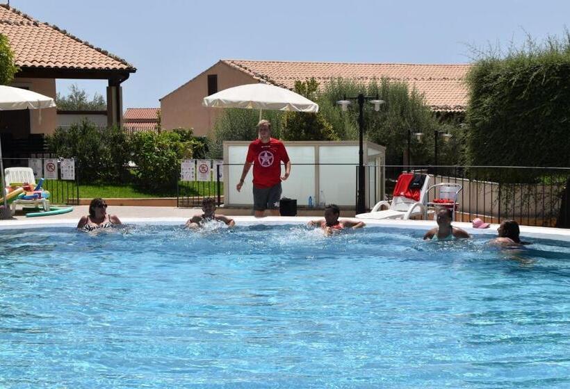 فندق Kikki Village