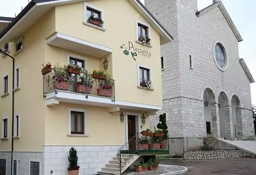 هتل La Piazzetta Rooms & Breakfast