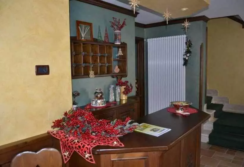 هتل La Piazzetta Rooms & Breakfast