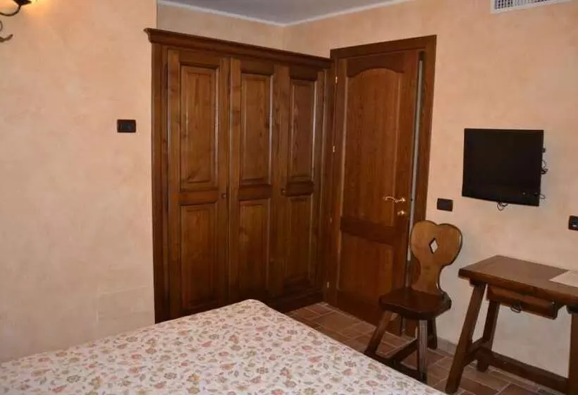 هتل La Piazzetta Rooms & Breakfast