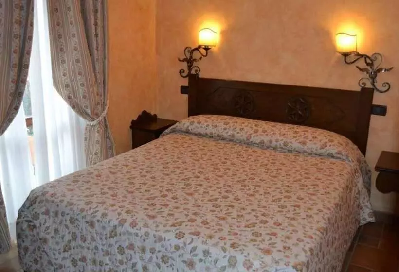 هتل La Piazzetta Rooms & Breakfast