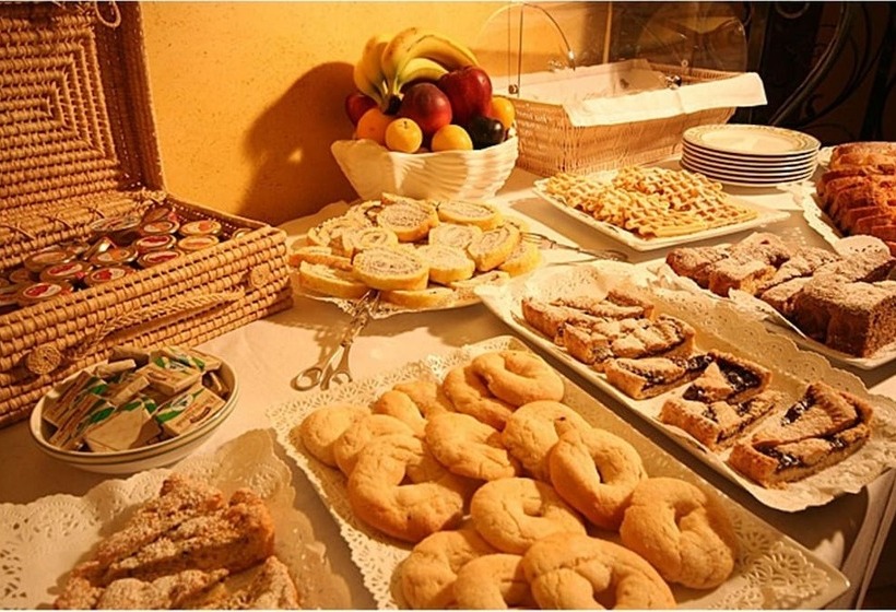 酒店 La Piazzetta Rooms & Breakfast