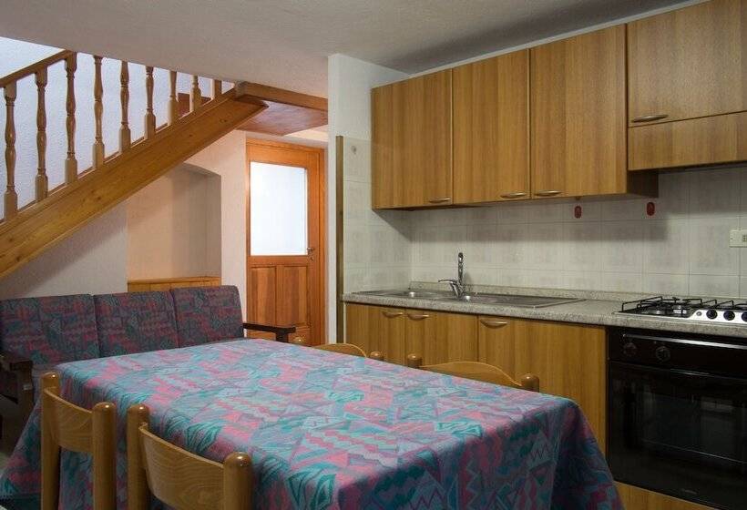 Отель Le Vieux Noyer   Appartamenti Al Verde Villaggio Di Rumiod