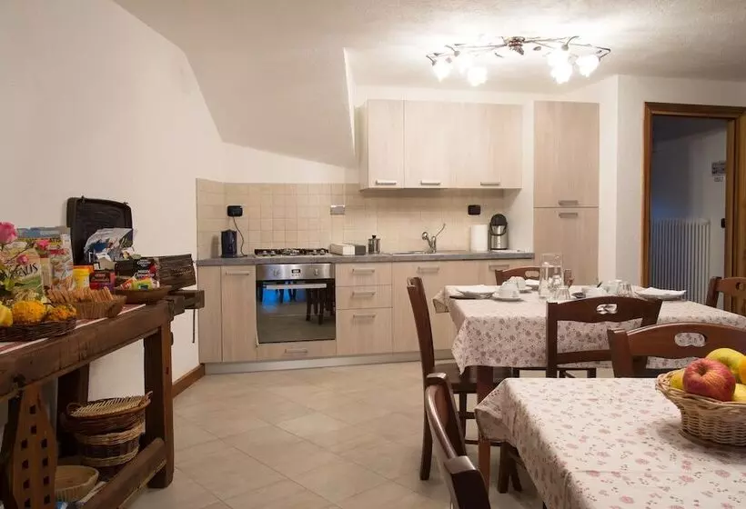 Hotelli Le Vieux Noyer   Appartamenti Al Verde Villaggio Di Rumiod