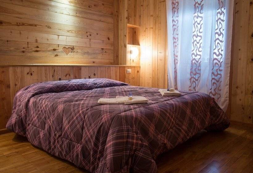 Отель Le Vieux Noyer   Appartamenti Al Verde Villaggio Di Rumiod