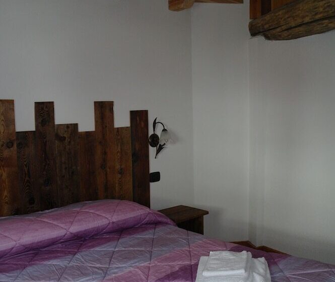 Отель Le Vieux Noyer   Appartamenti Al Verde Villaggio Di Rumiod