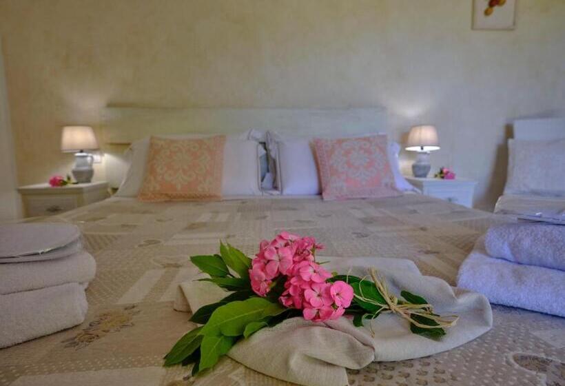 호텔 Locanda Murales   Turismo Rurale