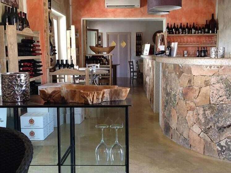 Отель Locanda Murales Turismo Rurale