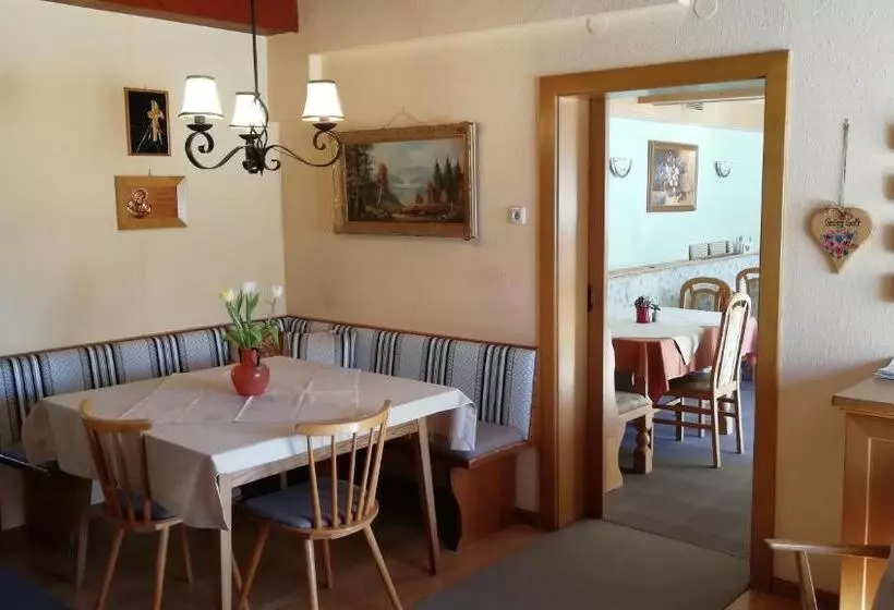 ホテル Pension & Ferienwohnung Sonnleiten