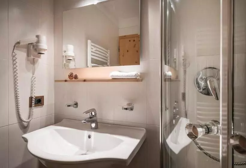 Hotelli Piculin Alpin Apartments