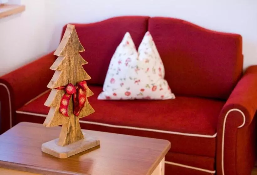 Hotelli Piculin Alpin Apartments
