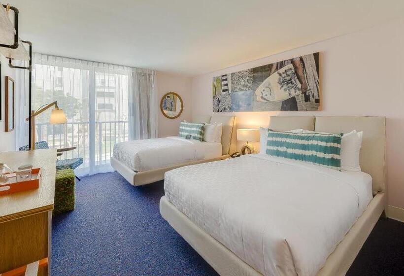 فندق Plunge Beach Resort