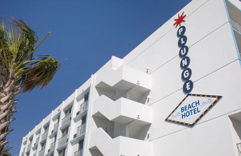 فندق Plunge Beach Resort