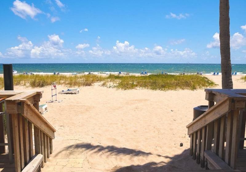 فندق Plunge Beach Resort