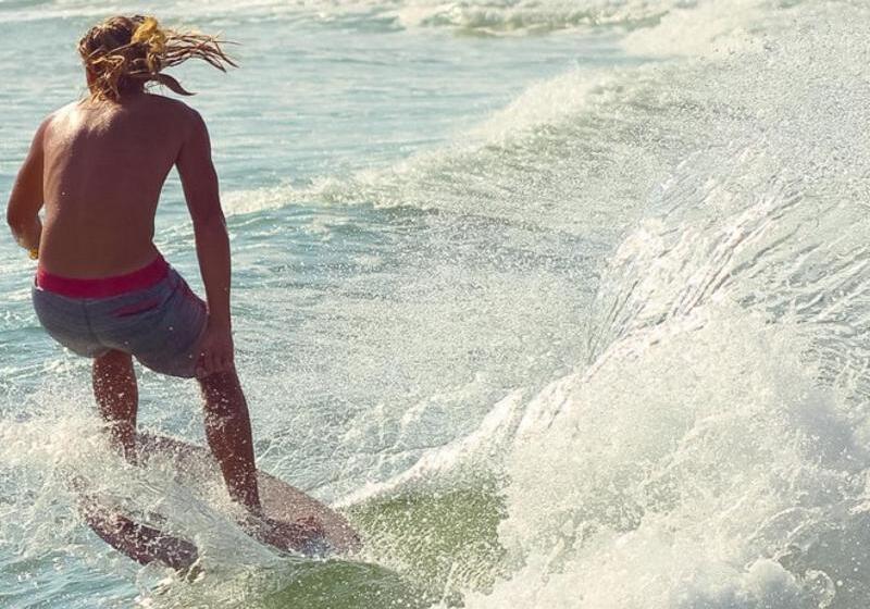 فندق Plunge Beach Resort