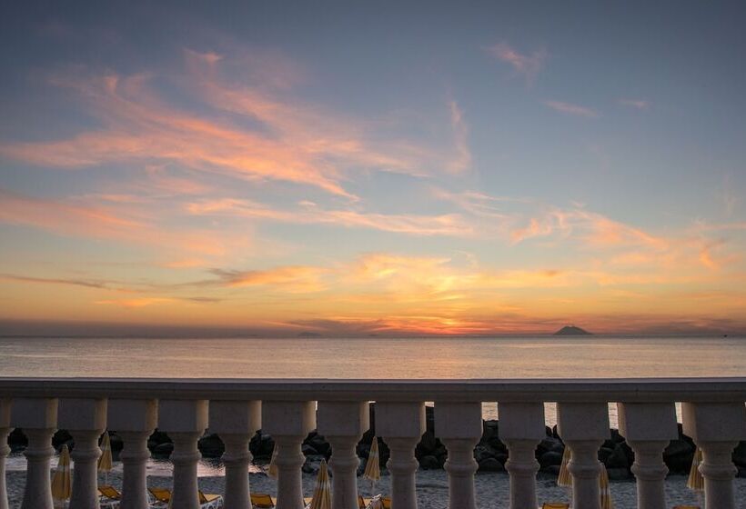 בית מלון כפרי Resort Rocca Di Vadaro