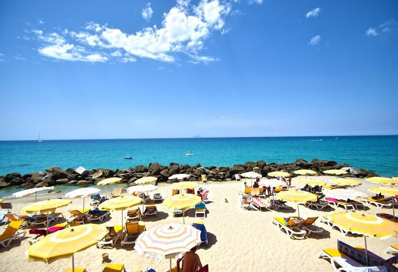 בית מלון כפרי Resort Rocca Di Vadaro