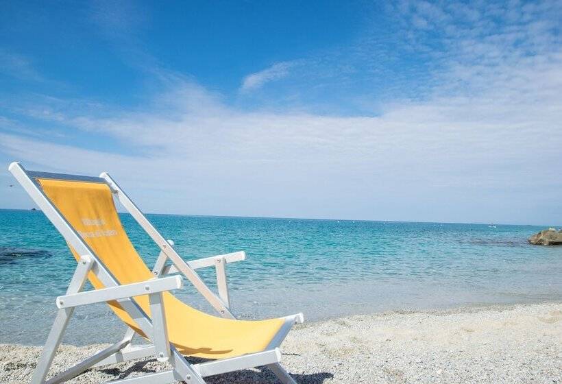 בית מלון כפרי Resort Rocca Di Vadaro