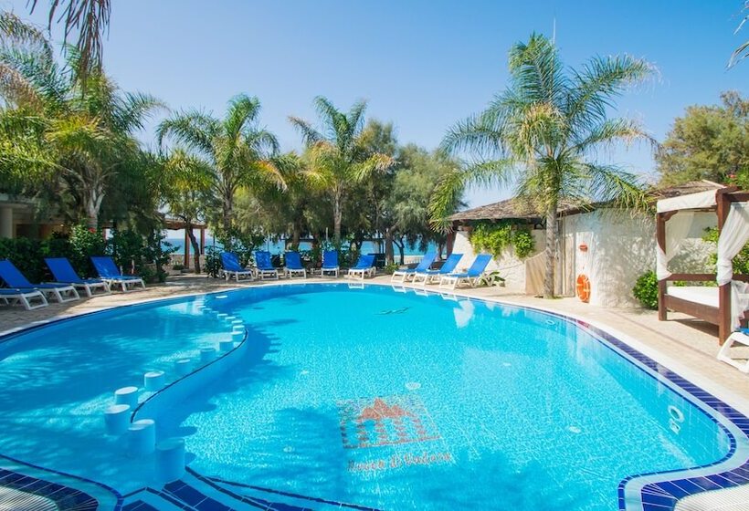 בית מלון כפרי Resort Rocca Di Vadaro