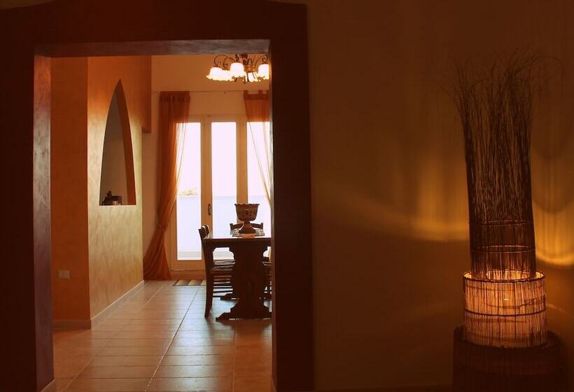 בית מלון כפרי Salenthouse