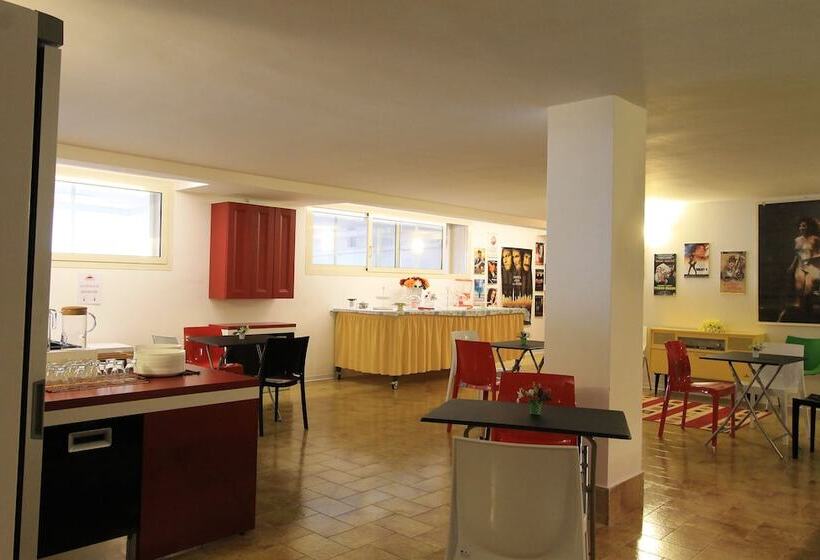 בית מלון כפרי Salenthouse