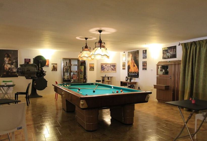 בית מלון כפרי Salenthouse