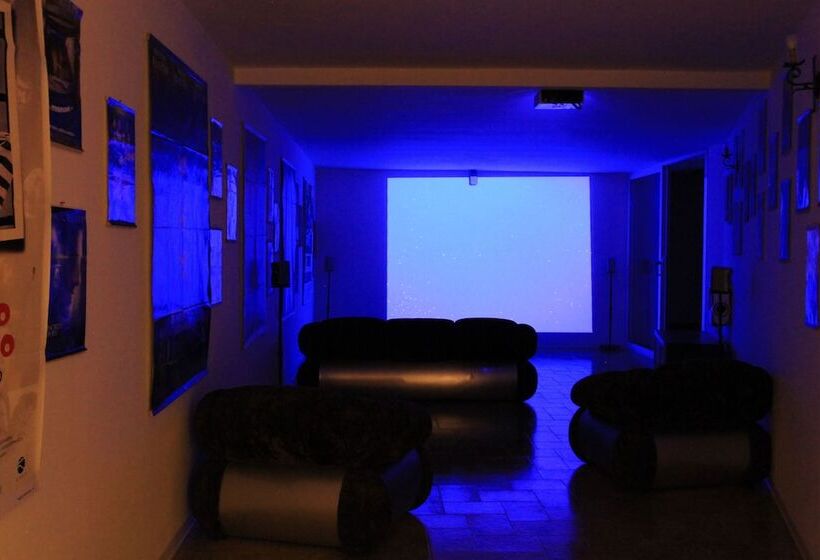 בית מלון כפרי Salenthouse