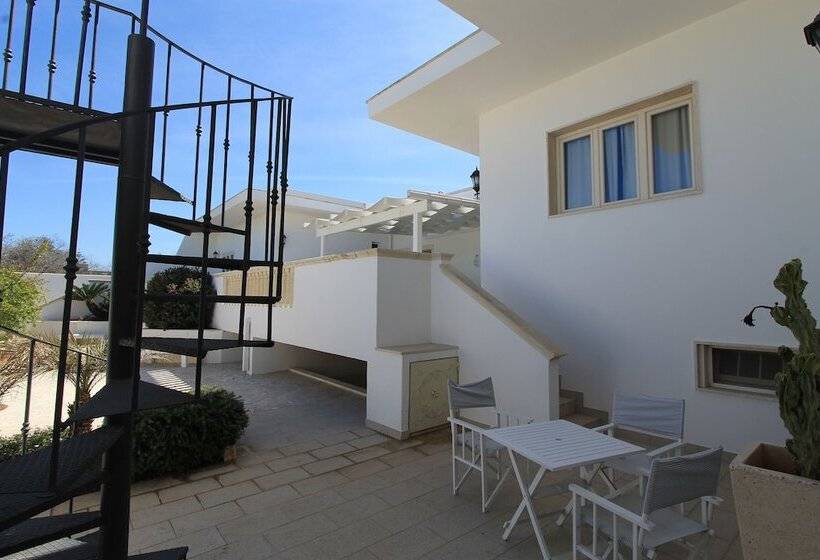 בית מלון כפרי Salenthouse