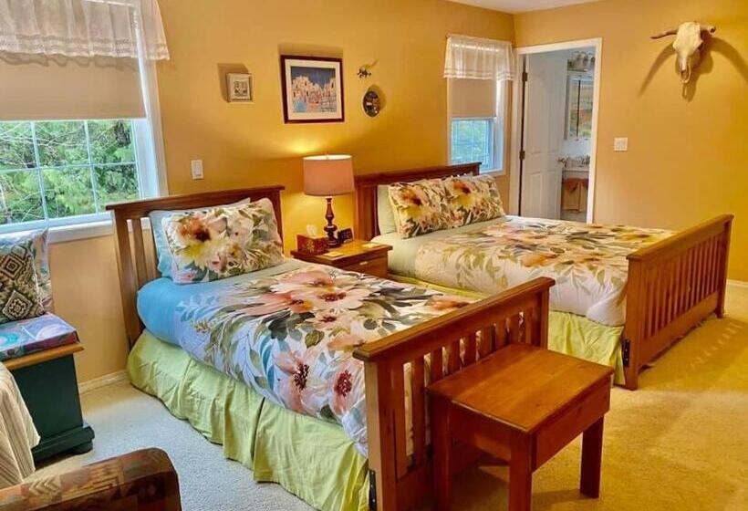 Отель Seafarers Bed & Breakfast