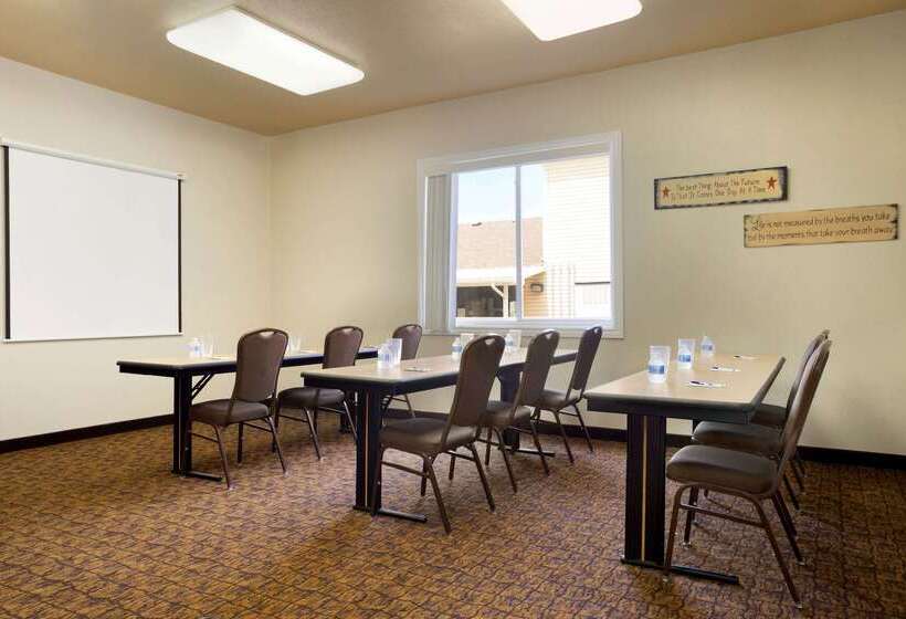 فندق Travelodge By Wyndham Gillette