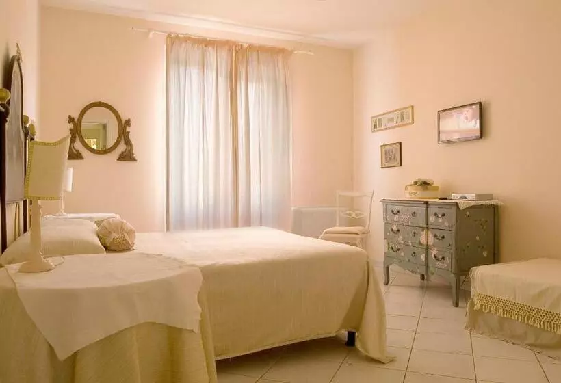 Hotelli Villa Amelia Rooms