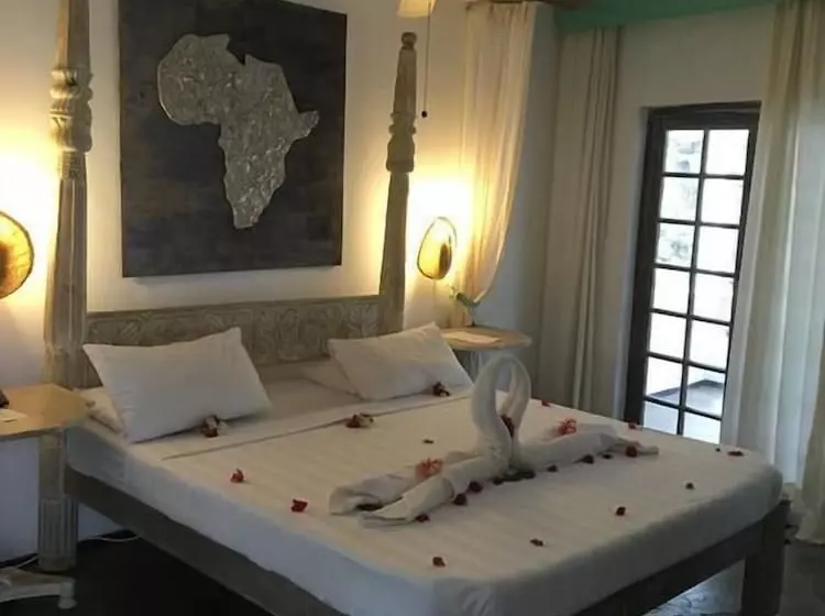 هتل White Elephant Sea Lodge