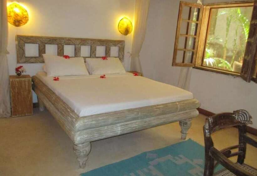 Отель White Elephant Sea Lodge