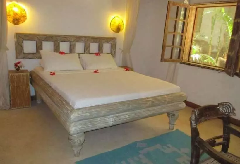هتل White Elephant Sea Lodge