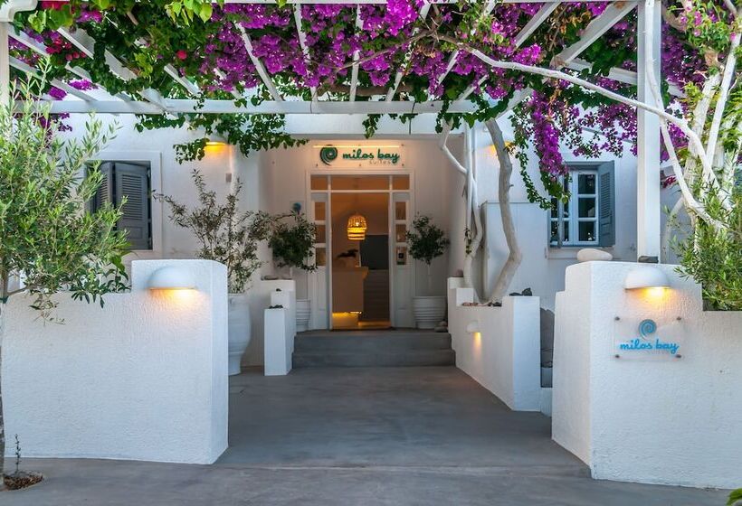 Anita Rooms & Suites Milos