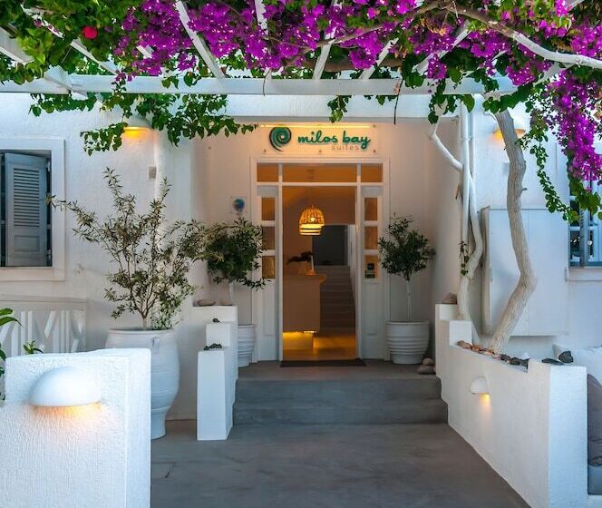 Anita Rooms & Suites Milos