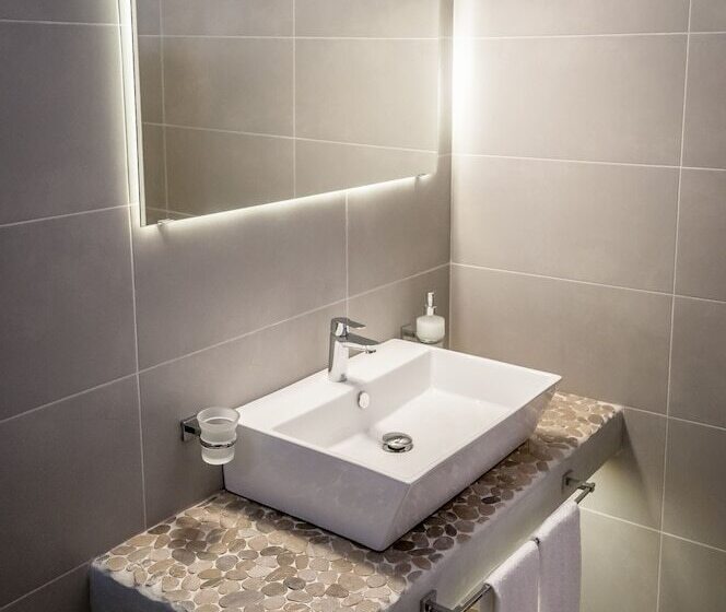 Anita Rooms & Suites Milos